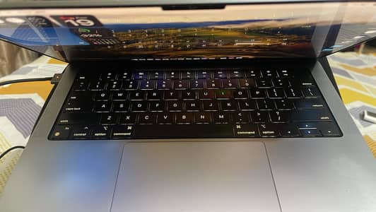Macbook Pro 2021 , 14 Inch , 16GB , 256GB SSD
