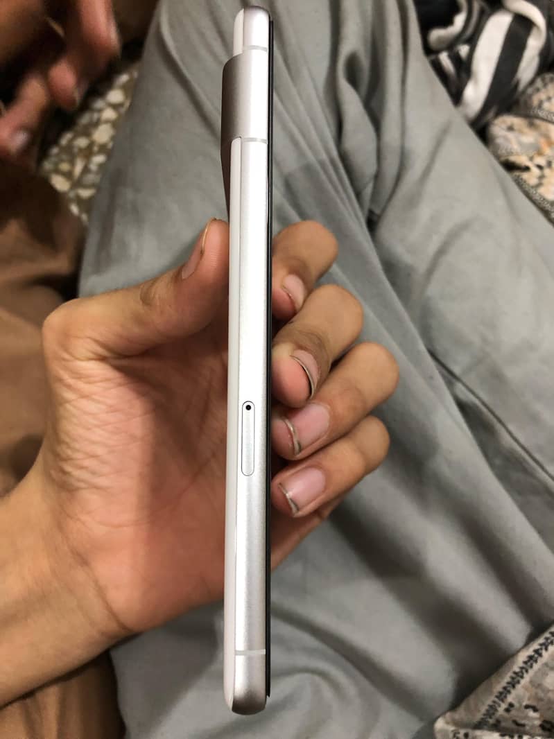 Google Pixel 7 5