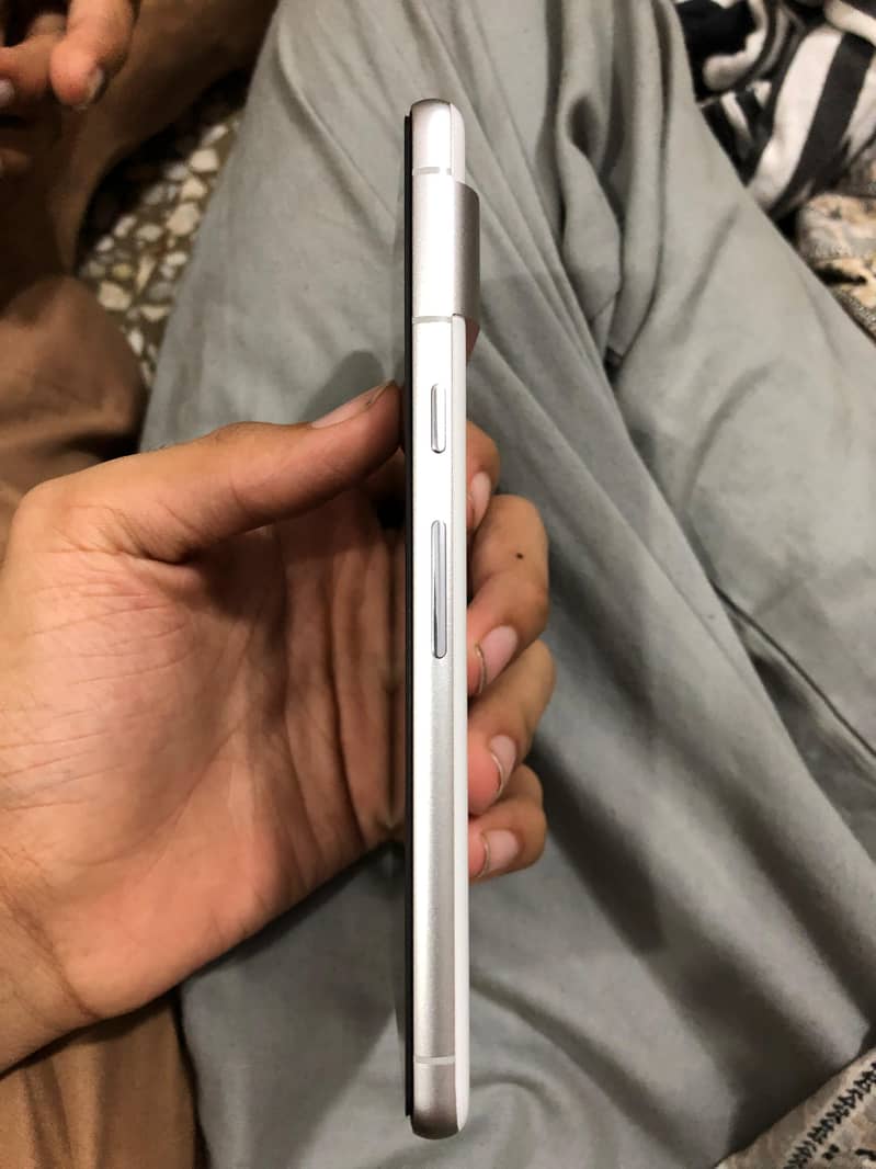 Google Pixel 7 8