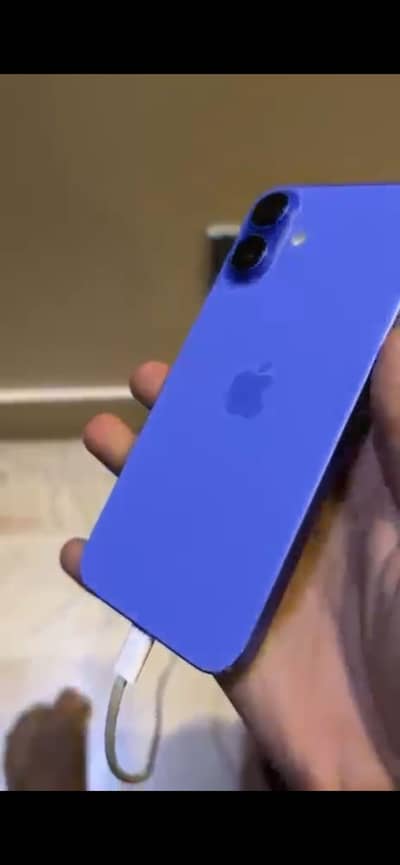 Apple iPhone 16 Plus