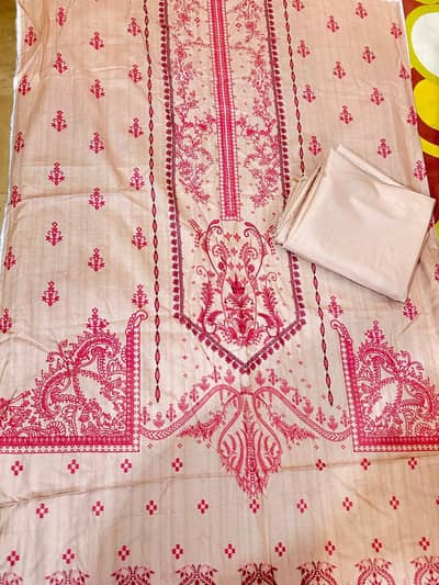 2 piece Unstiched Lawn Suit