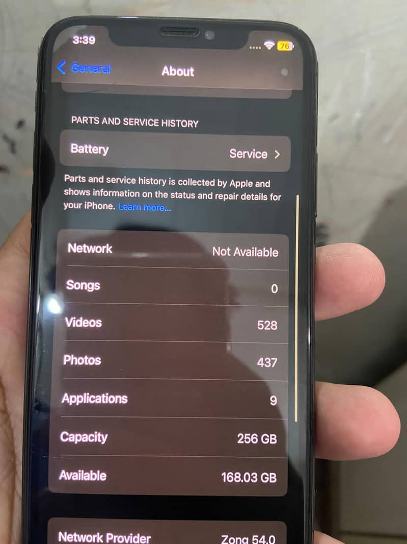 Apple iPhone X 4
