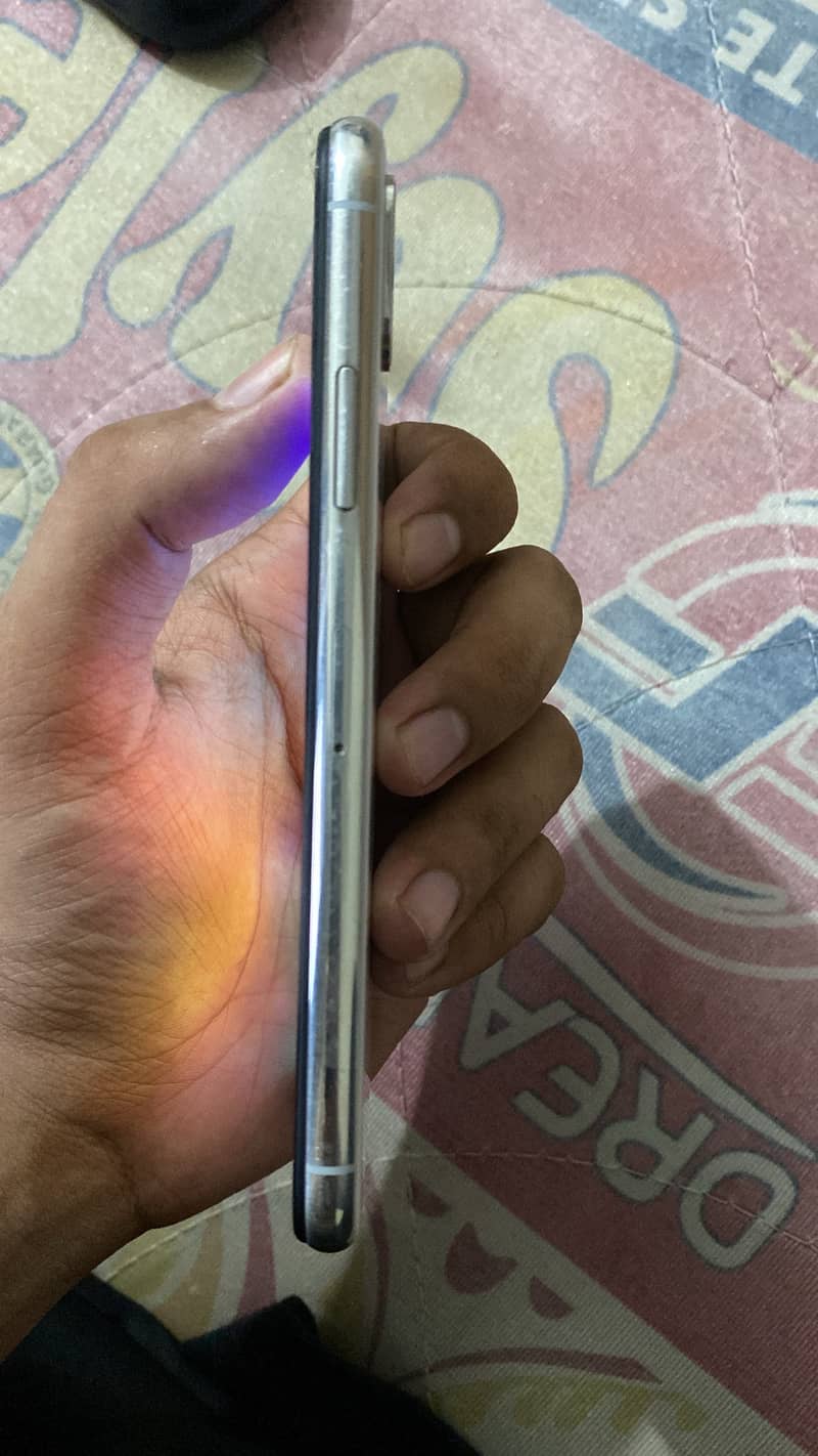 Apple iPhone X 2