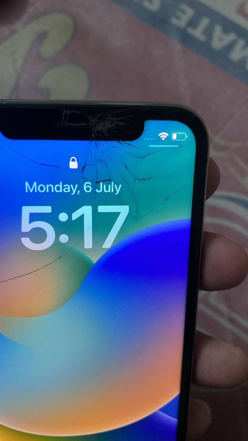 Apple iPhone X 3