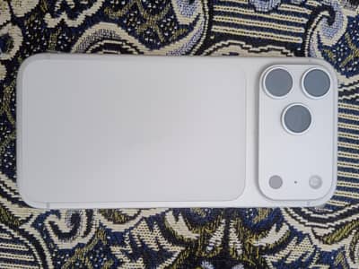 Apple iPhone 17 Pro Max jv