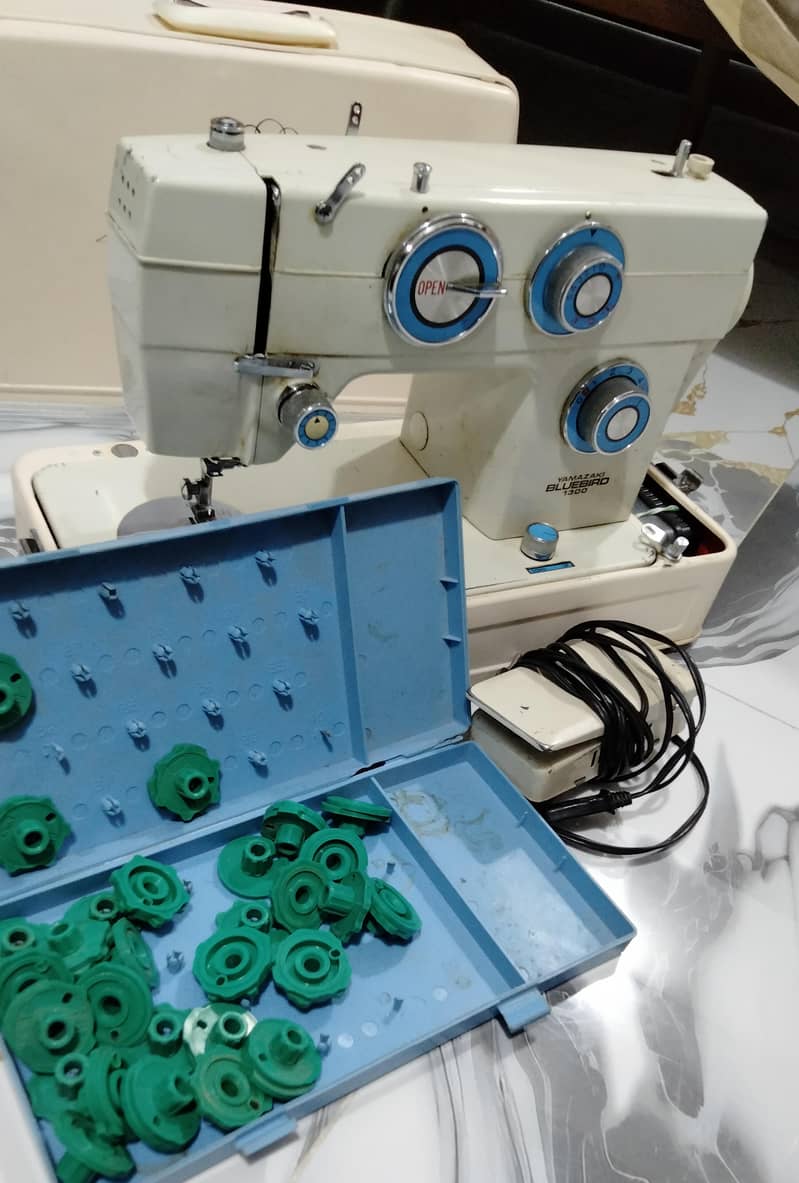 Bluebird multipurpose sewing machine 3