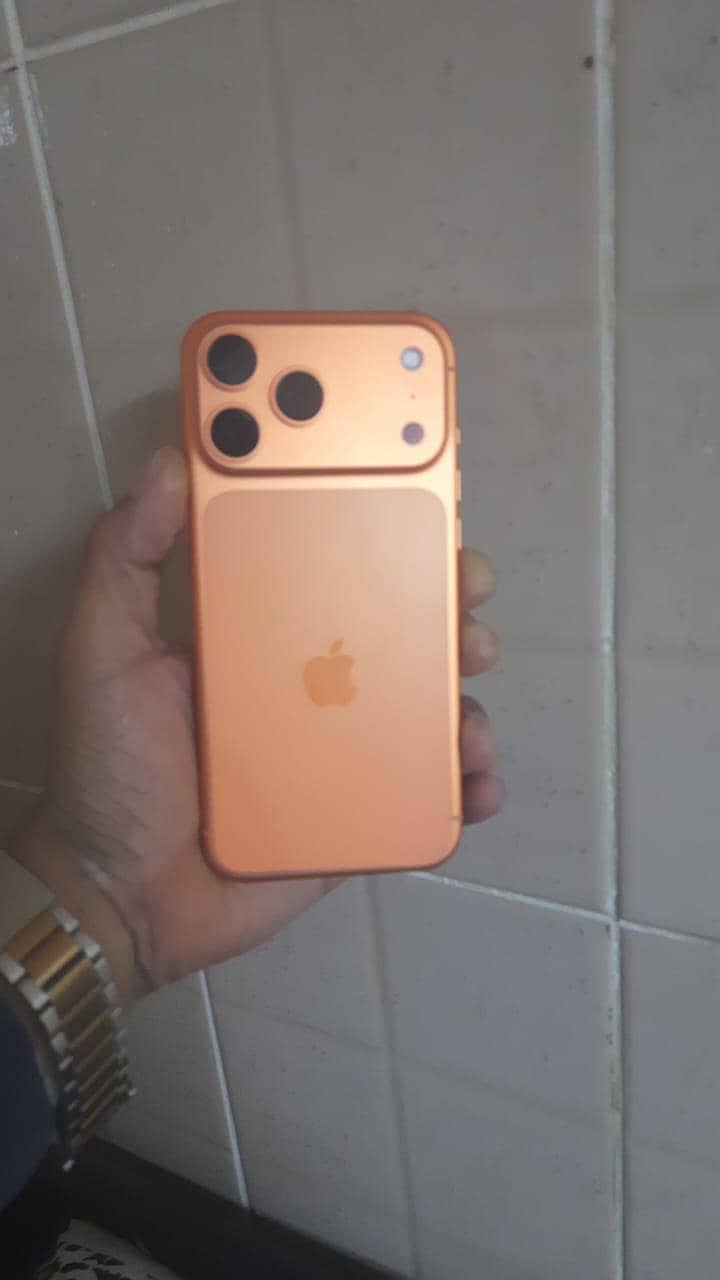 Apple iPhone 17 Pro Max 3