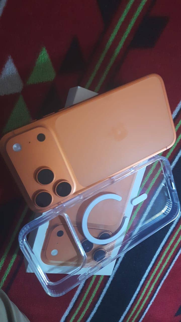 Apple iPhone 17 Pro Max 4