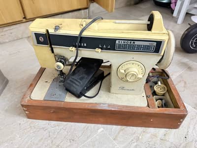 Singer Discmatic Sewing Machine