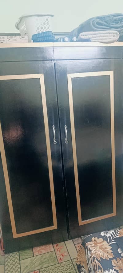 wardrobe is for sale urgent