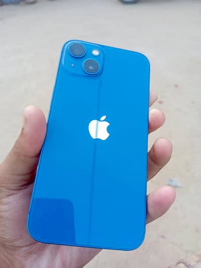 Apple iPhone 13