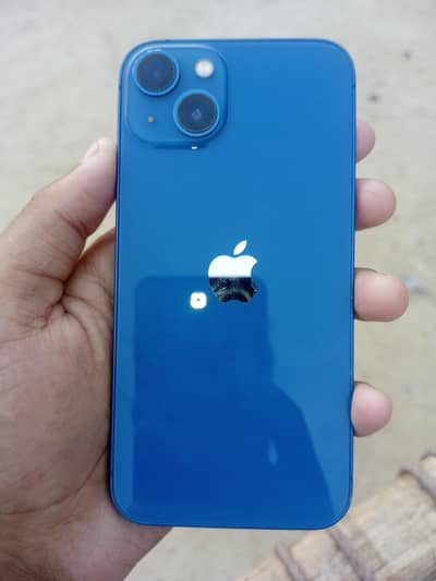 Apple iPhone 13