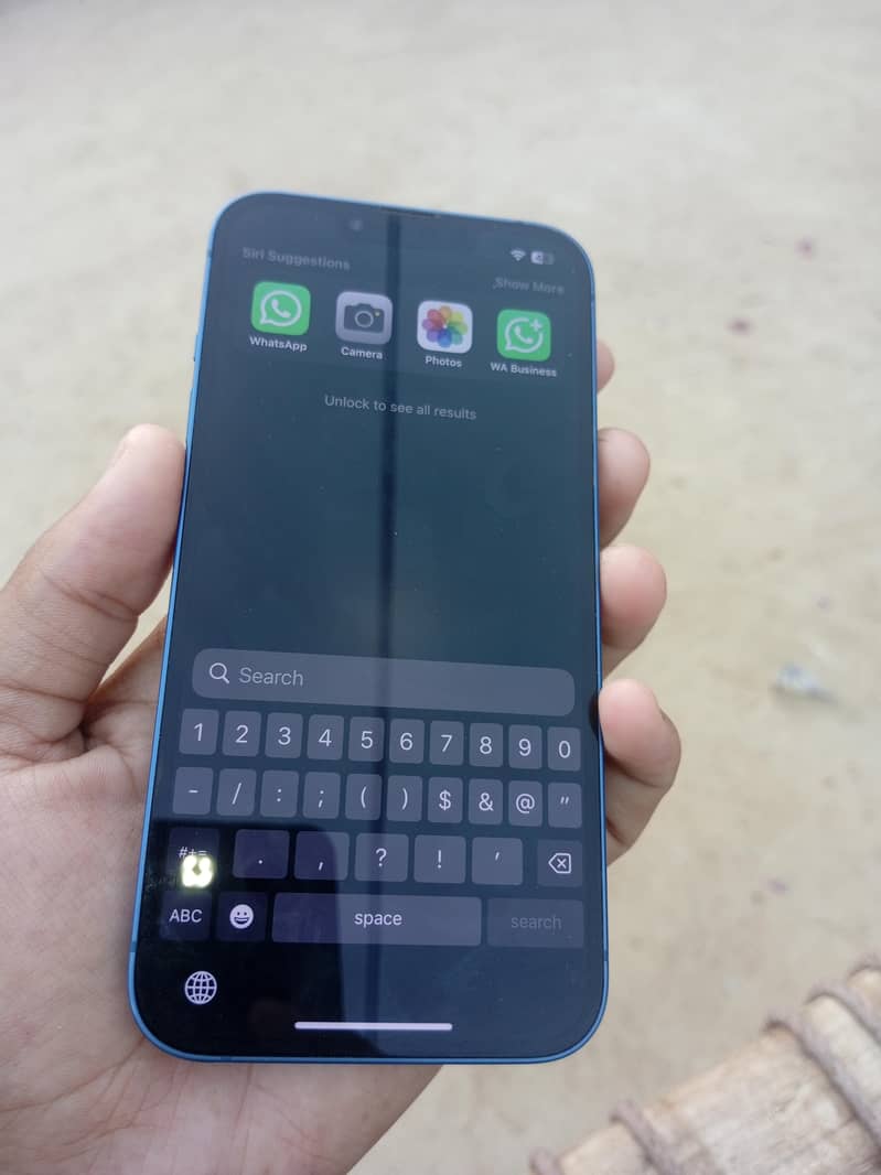 Apple iPhone 13 1