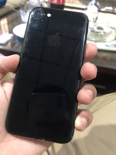 Apple iPhone 7