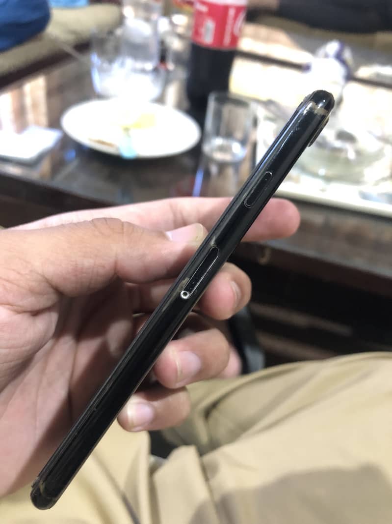 Apple iPhone 7 1