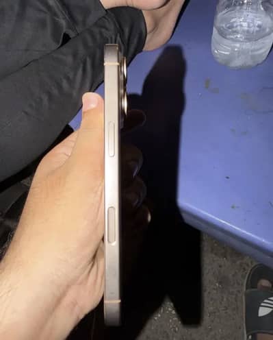 Apple iPhone 16 Pro