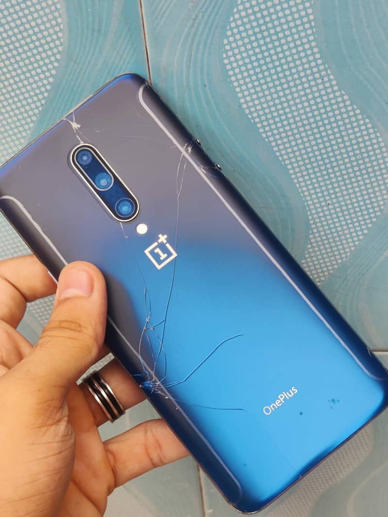 One Plus 7T Pro read description 7