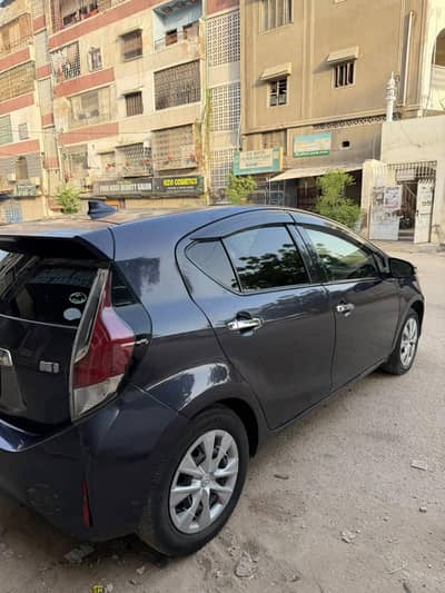 Toyota Aqua 2015