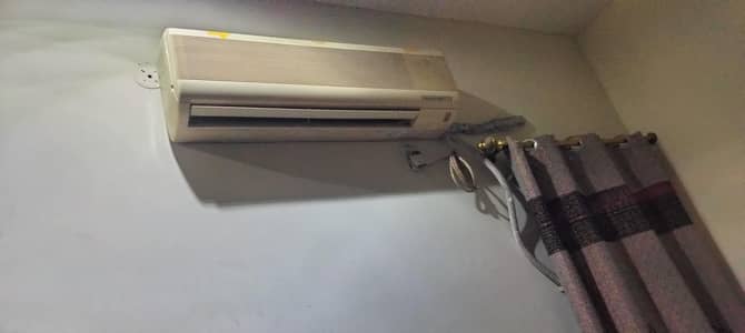 Mitsubishi non inverter AC