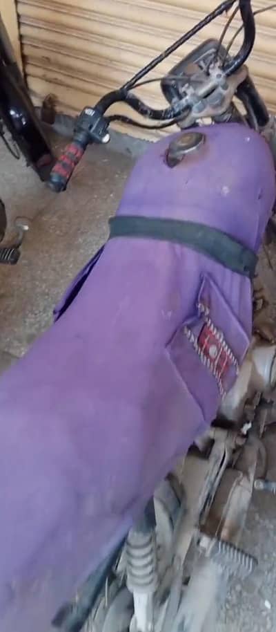 Urgent Bike Sale Model Honda 2001 Sukkur
