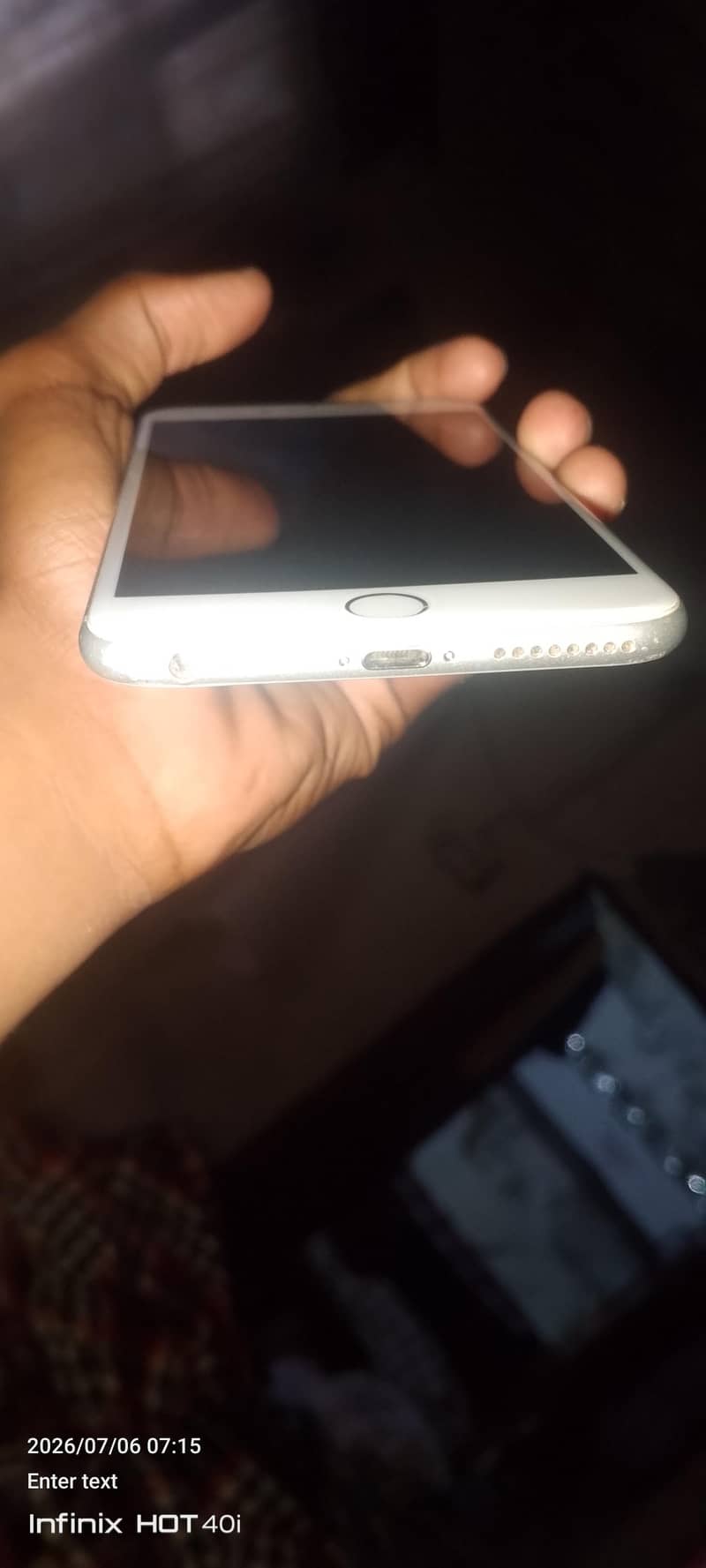 Apple iPhone 6 Plus 3