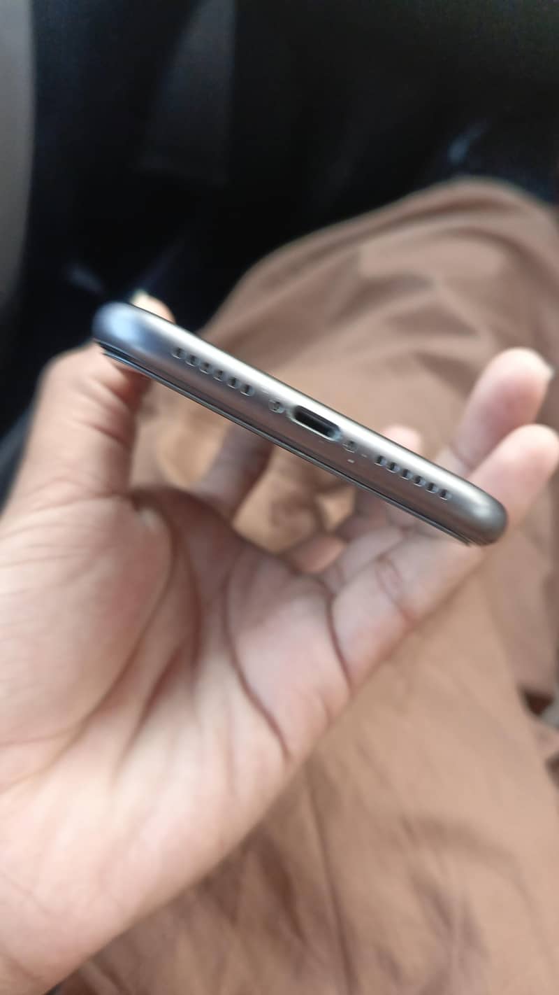 Apple iPhone 11 1