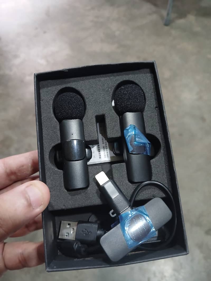 Microphone 1