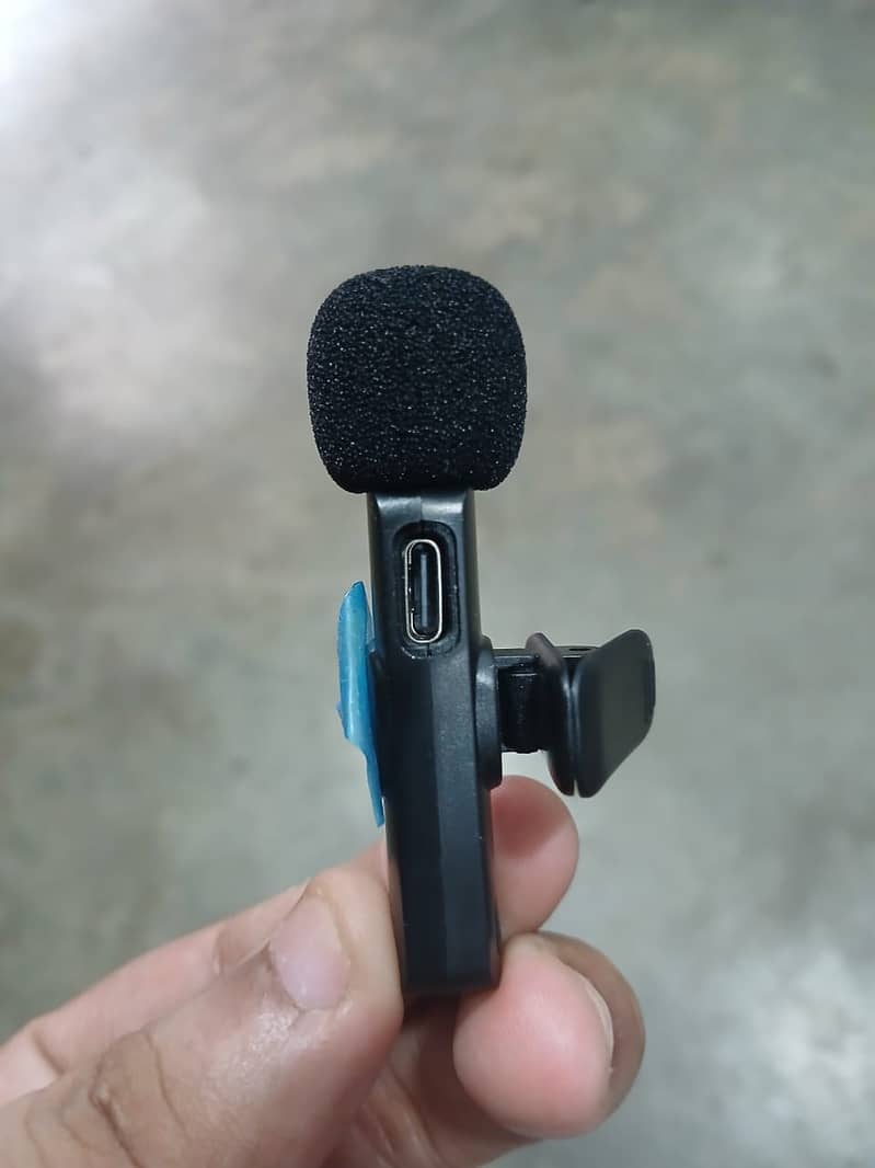 Microphone 2
