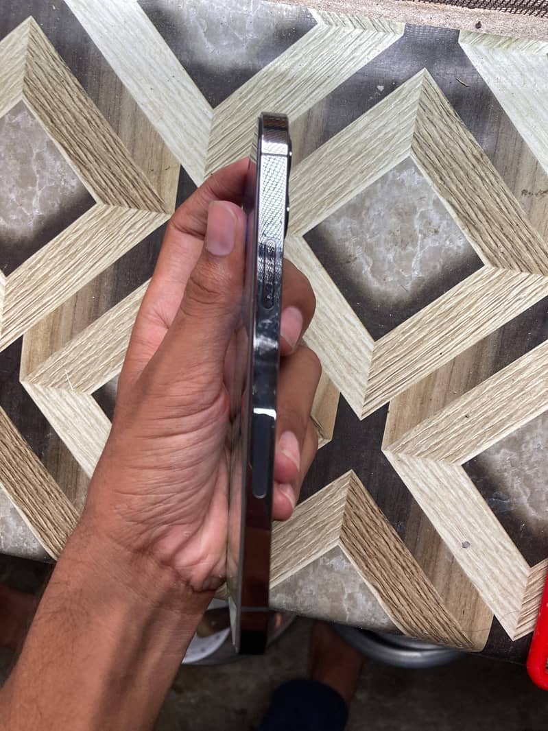 Iphone 12 pro 3