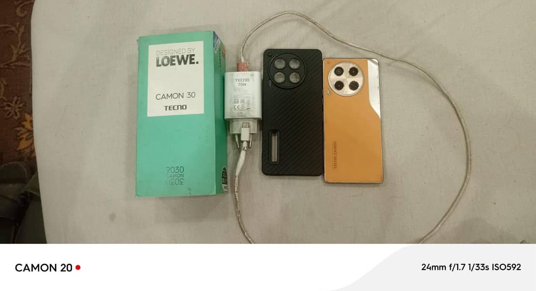 Tecno CAMON 30 0
