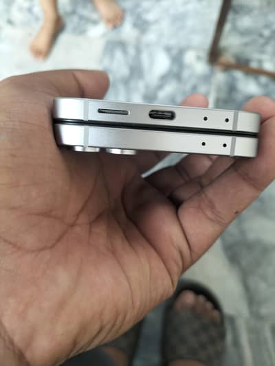 Samsung Mobile Z Flip 6