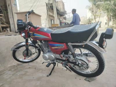 HONDA 125 cg motorcycle urgent for sale hai 2006 model 0327/7517/022