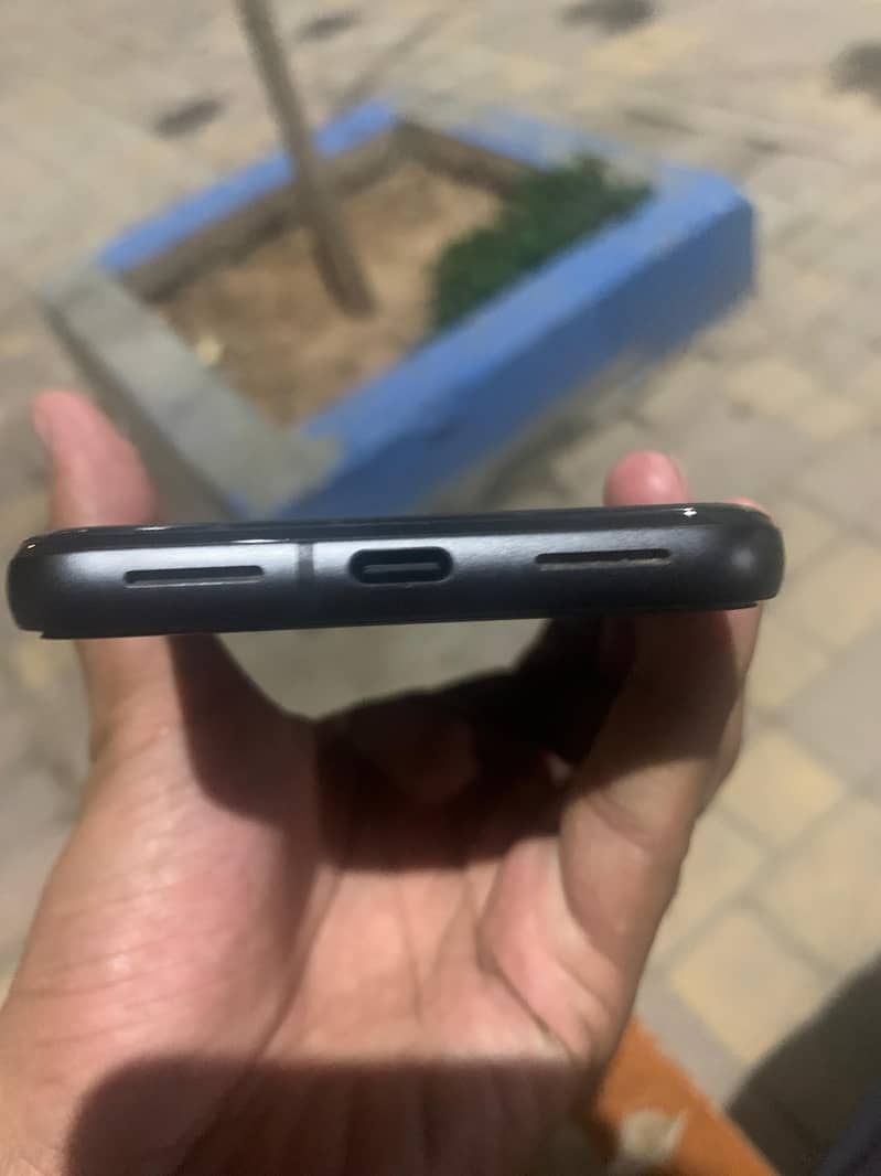 Google Pixel 8 2