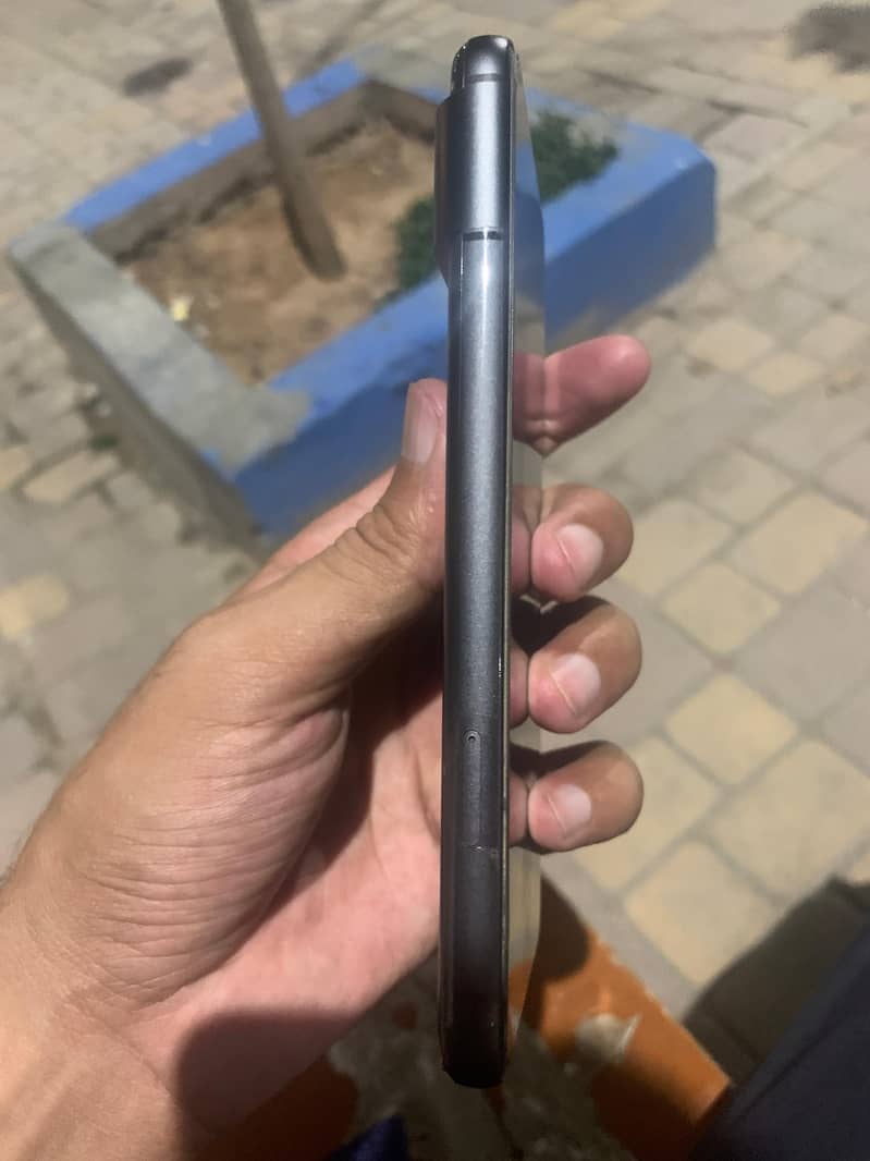 Google Pixel 8 3