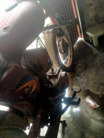 Yamaha YB Royales 100