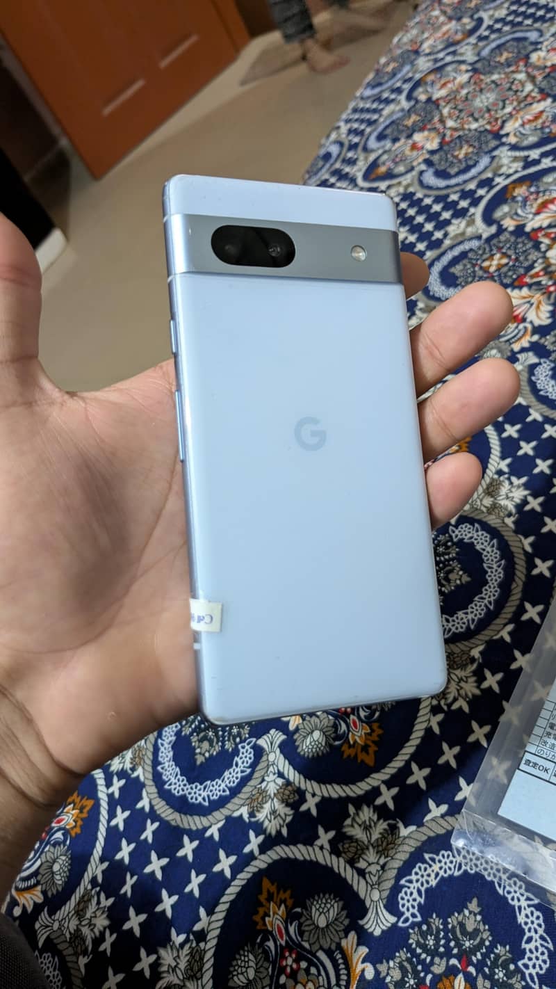 Google Pixel 7a 2