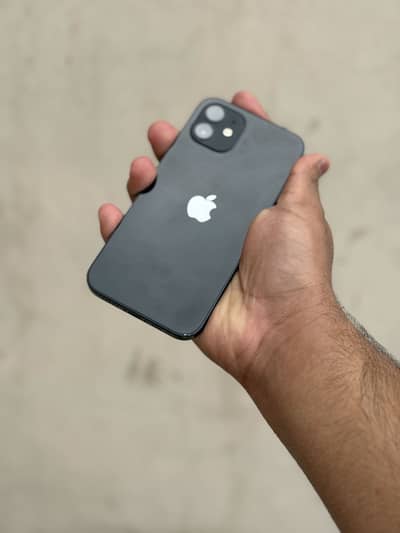Apple iPhone 12