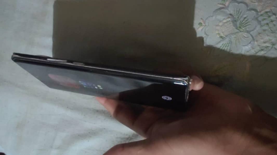 Tecno CAMON 30S 1