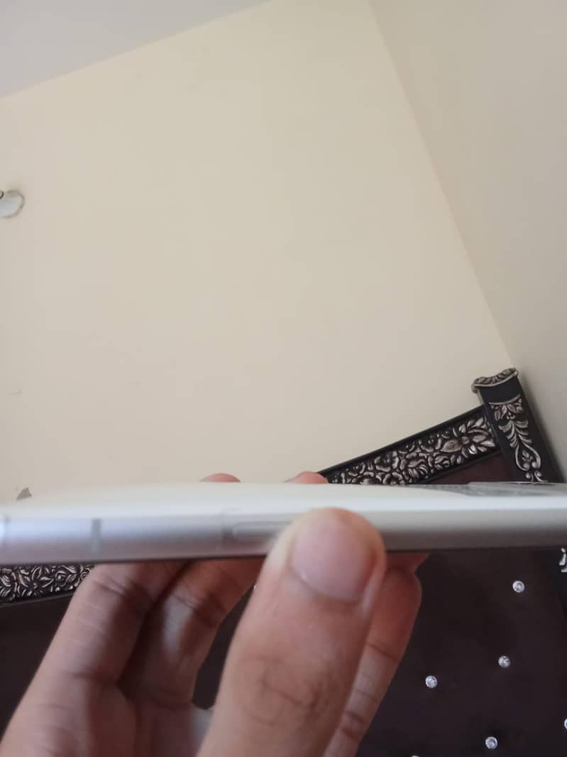 Google Pixel 7a 5