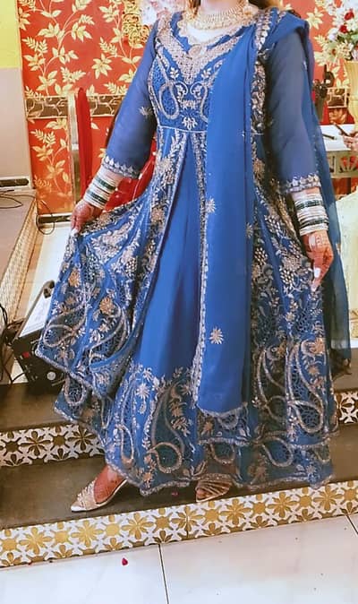 Double flaiir frock