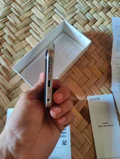 Vivo Y35