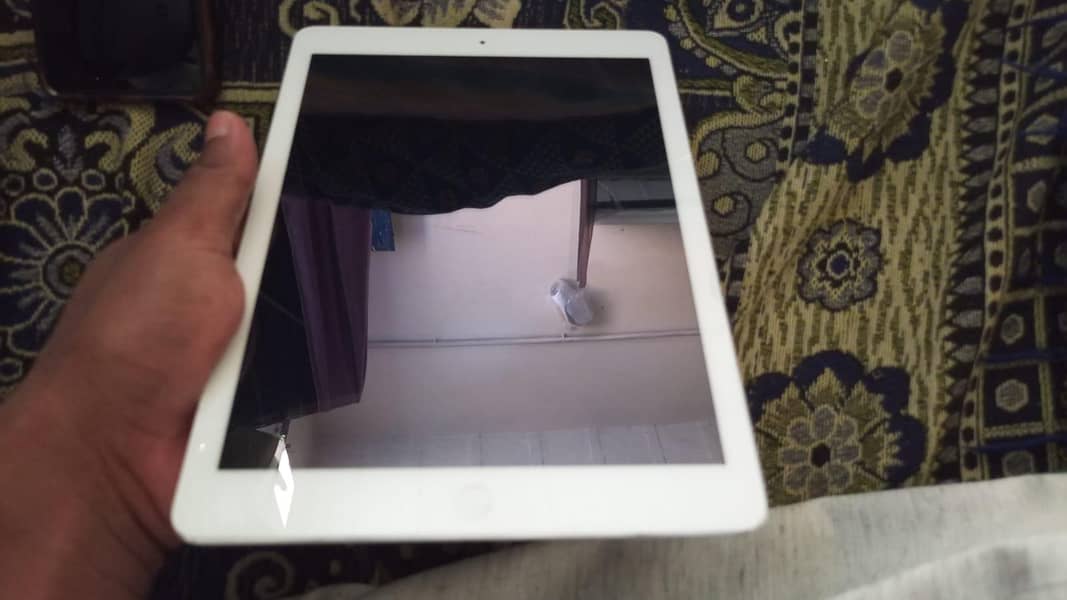Apple tab 2