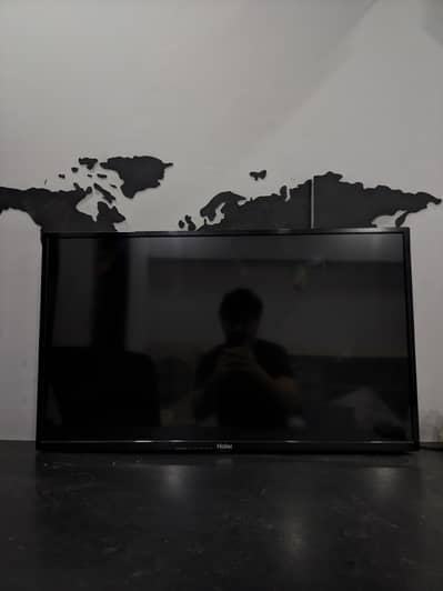 Haier 32 inch LED TV almost new 10/10
