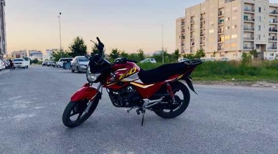 Honda CB 150F 2025