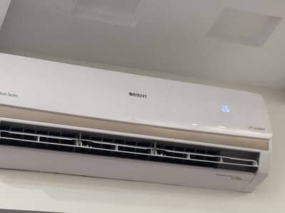 Orient Ultron 1.5 Ton DC Inverter AC (heat & cool) excellent condit