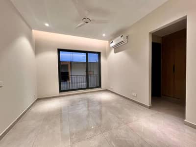 FOR RENT Designer Triple Storey 5-Bedrooms House F_6/3