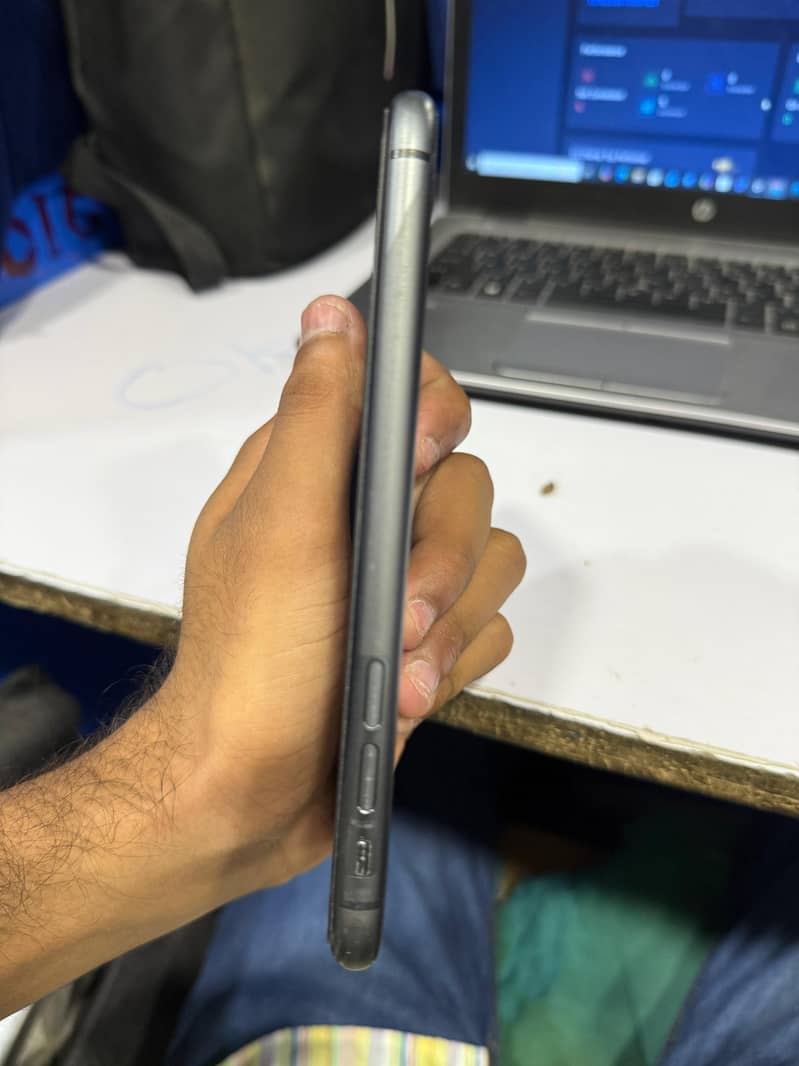 Apple iPhone 11 2
