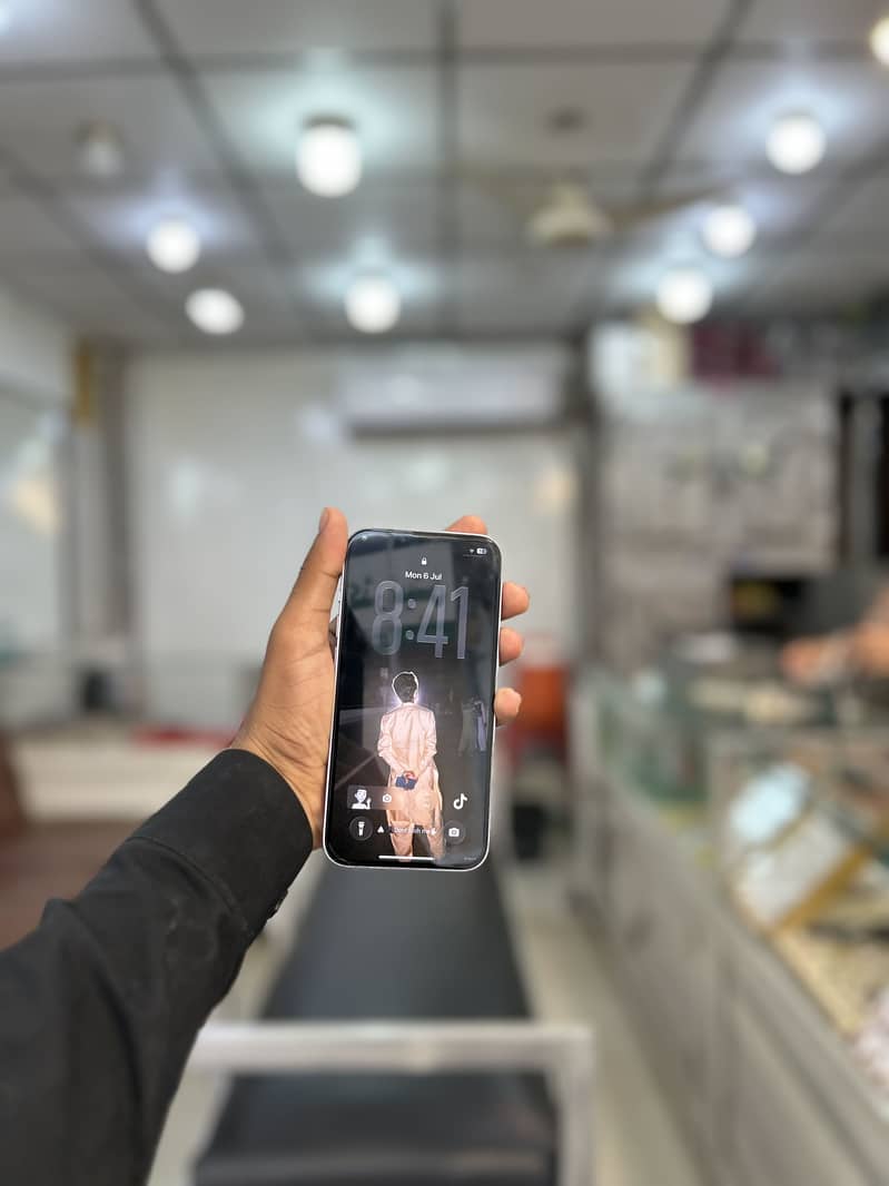 Apple iPhone 14 0