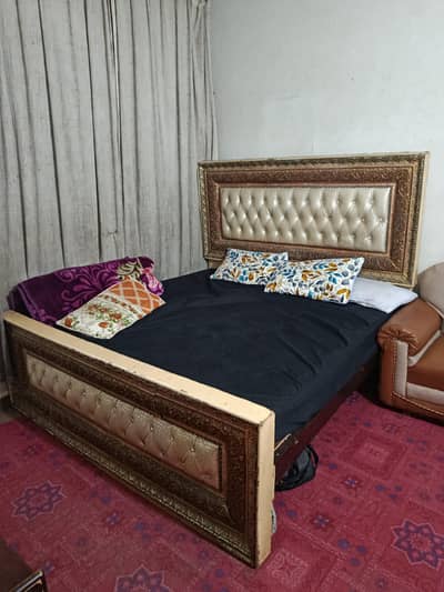 King Size Master Bed for sale