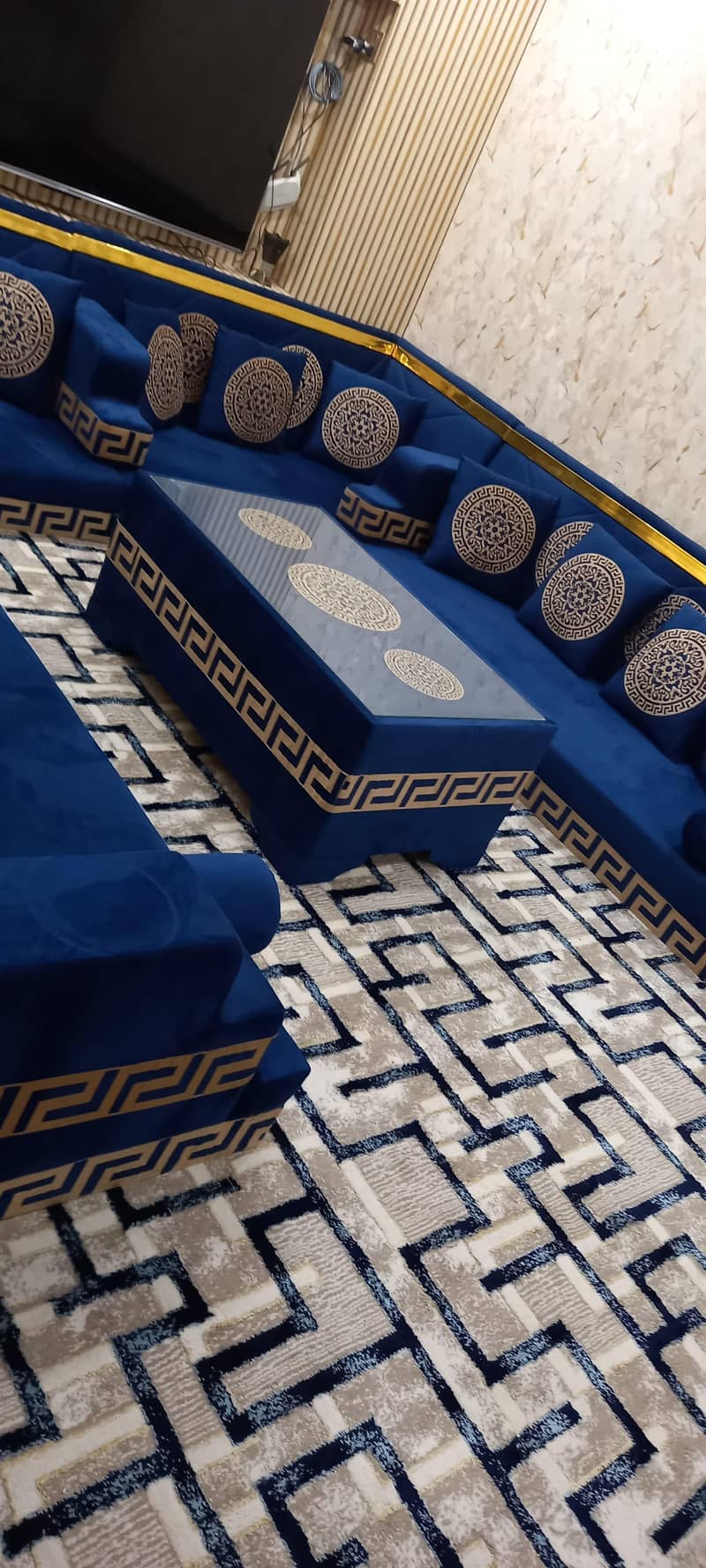 majlis sofa 1